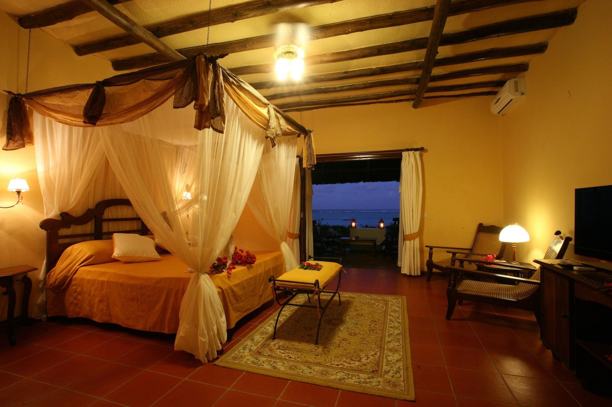Hotel Karafuu Beach Resort Pingwe Kültér fotó