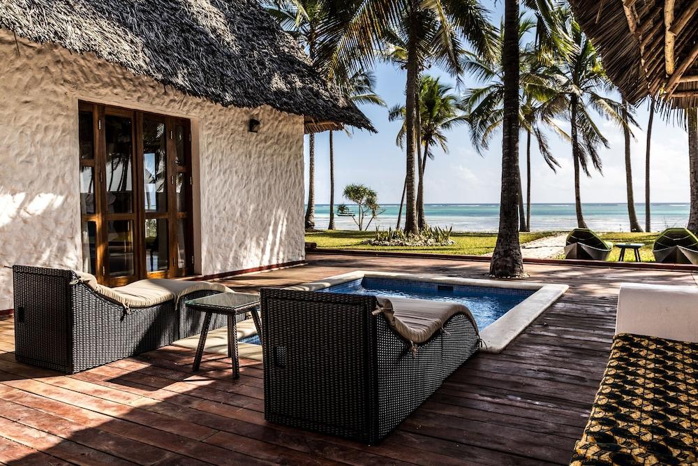 Hotel Karafuu Beach Resort Pingwe Kültér fotó
