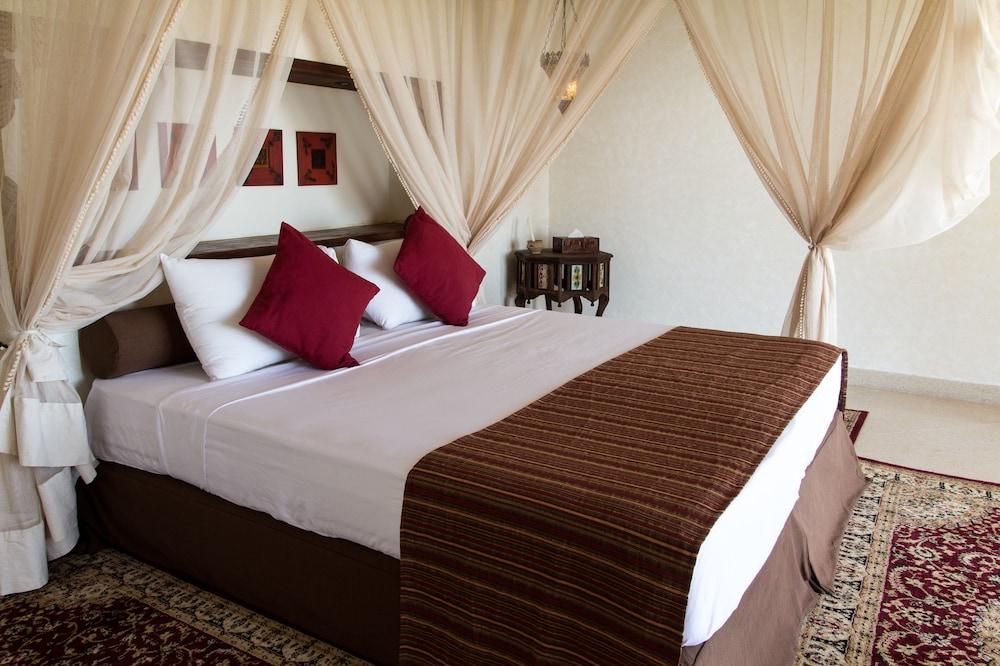 Hotel Karafuu Beach Resort Pingwe Kültér fotó