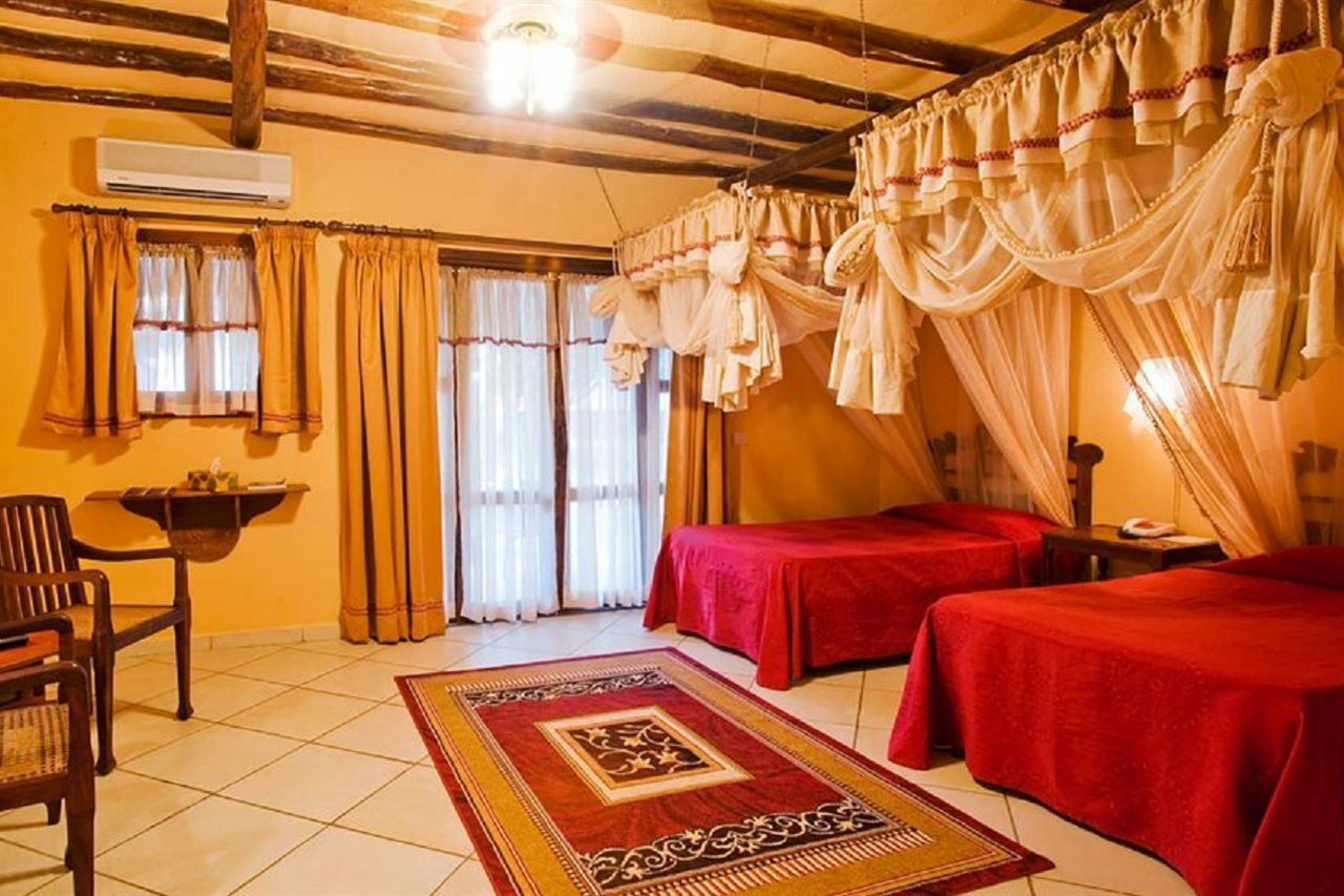 Hotel Karafuu Beach Resort Pingwe Kültér fotó